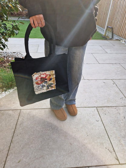 Black Luxe tote bags new 'Rawan' Print